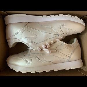 Pale Pink Reebok Classics